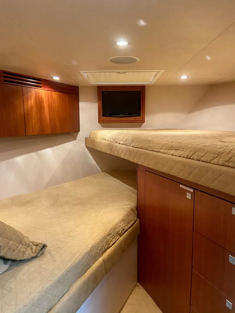 Slide: The Image of Hatteras 60 Convertible 2010 - 12