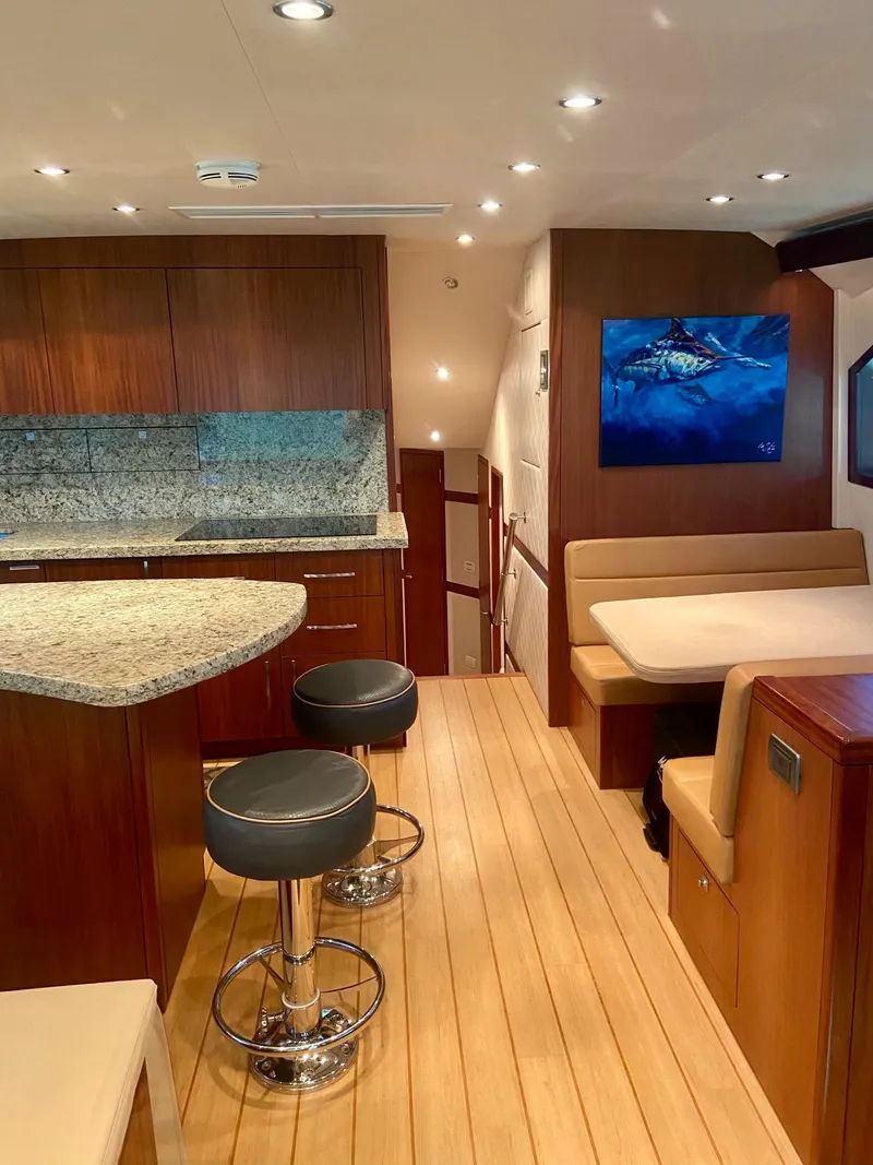 Slide: The Image of Hatteras 60 Convertible 2010 - 8