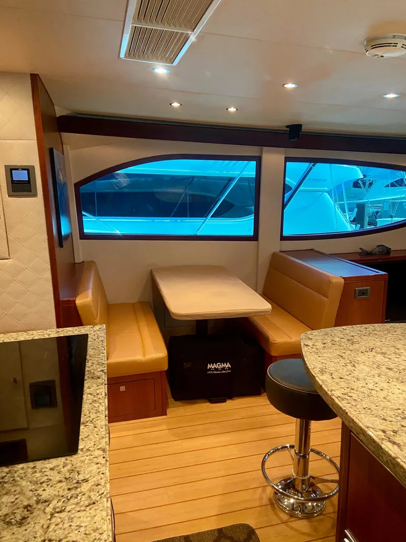 Slide: The Image of Hatteras 60 Convertible 2010 - 10