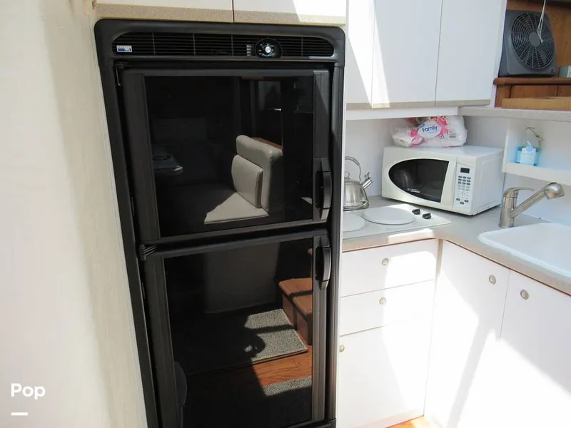 Slide: The Image of Silverton 34 Motor Yacht 1996 - 10668655