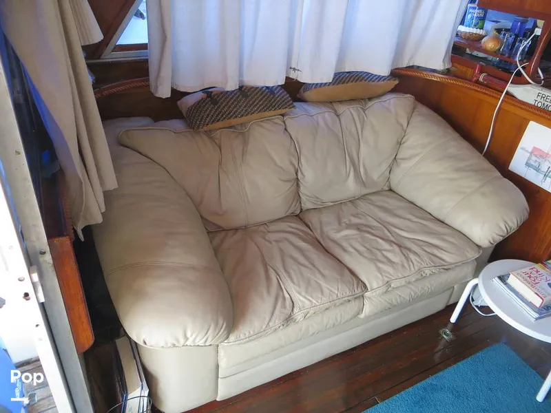 Slide: The Image of Sofa In Salon - 9066222