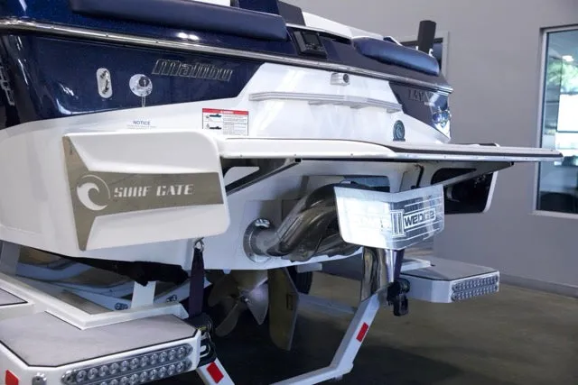 Slide: The Image of Malibu 22LSV 2019 - 3