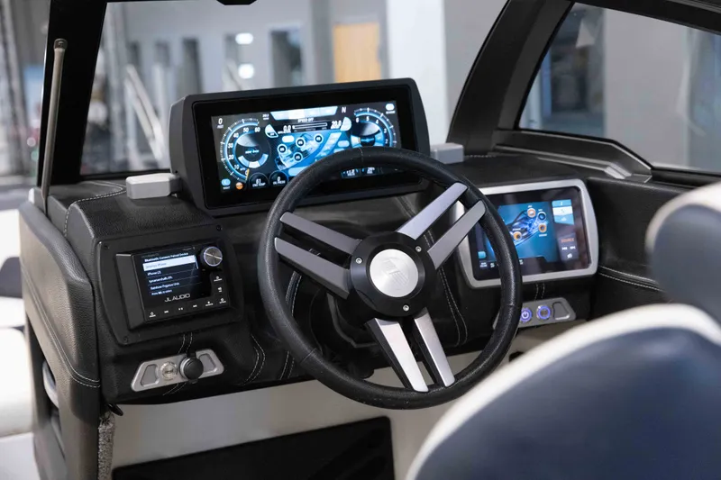 Slide: The Image of Malibu 22LSV 2019 - 18
