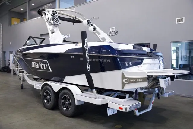 Slide: The Image of Malibu 22LSV 2019 - 2