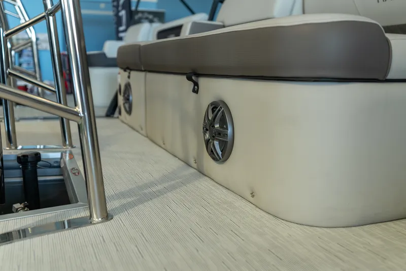 Slide: The Image of Harris Sunliner 230 Sport 2025 - 31