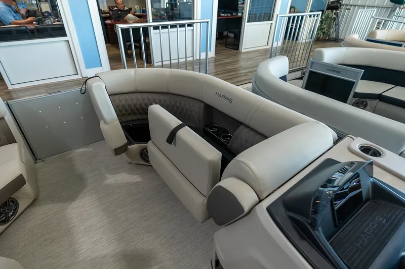 Slide: The Image of Harris Sunliner 230 Sport 2025 - 9