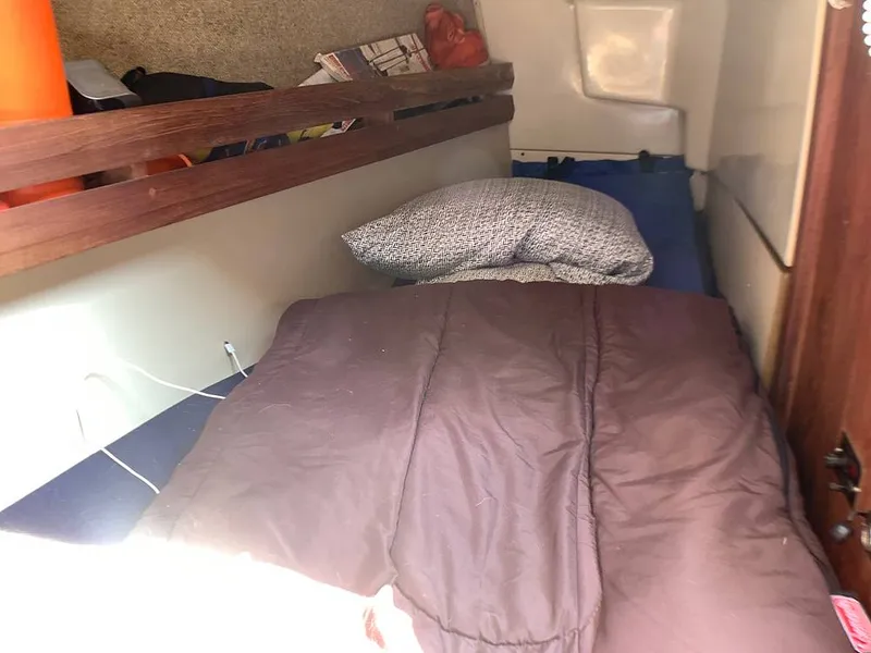 Slide: The Image of O'Day 29 1982 - 9189896