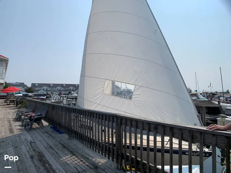 Slide: The Image of O'Day 29 1982 - 9189730