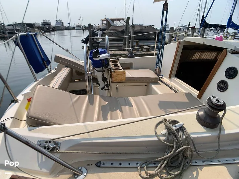 Slide: The Image of O'Day 29 1982 - 9189759