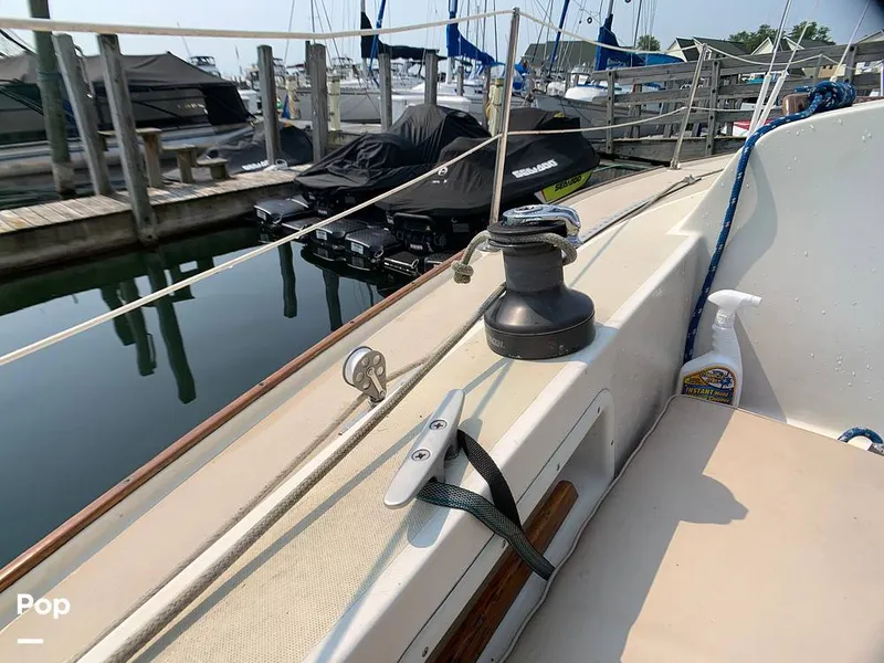 Slide: The Image of O'Day 29 1982 - 9189768