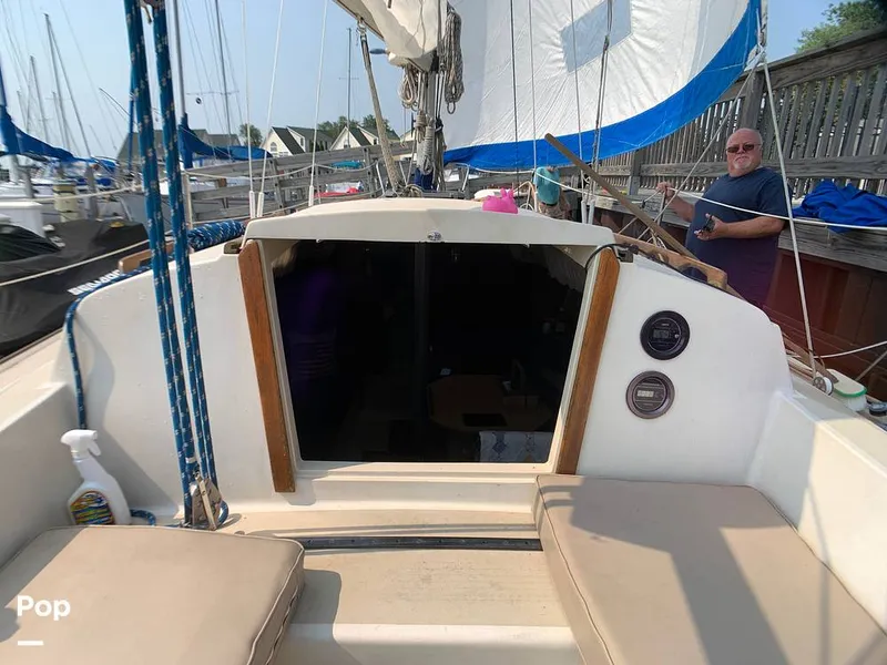 Slide: The Image of O'Day 29 1982 - 9189765