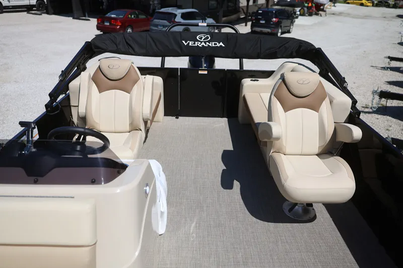 Slide: The Image of Veranda Vista View 20RC 2026 - 11