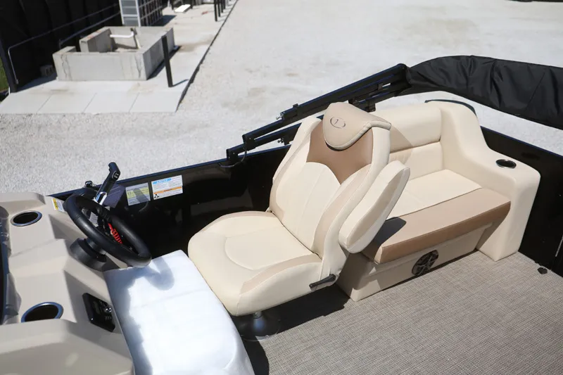 Slide: The Image of Veranda Vista View 20RC 2026 - 13