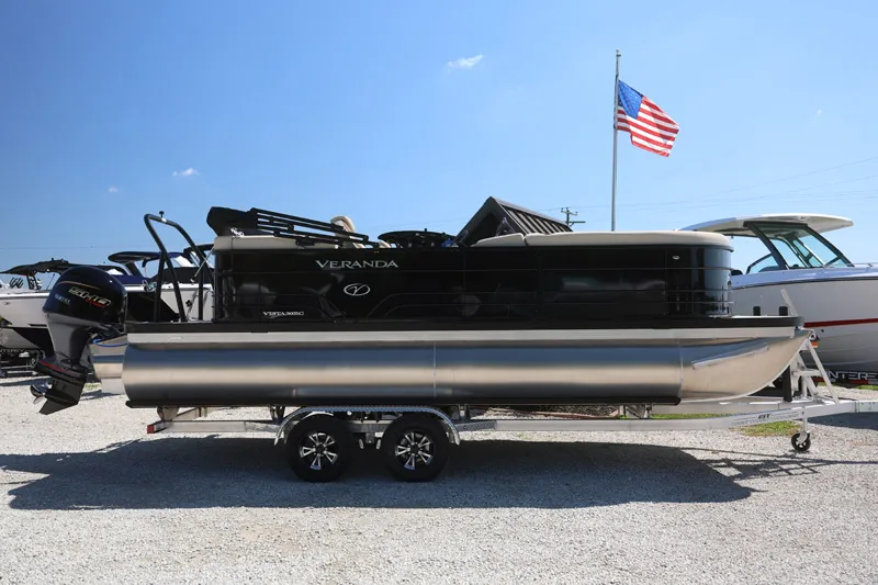 Slide: The Image of Veranda Vista View 20RC 2026 - 2