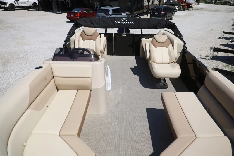 Slide: The Image of Veranda Vista View 20RC 2026 - 8