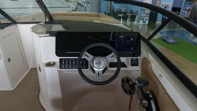 Slide: The Image of Sea Ray SDX 270 Outboard 2025 - 15