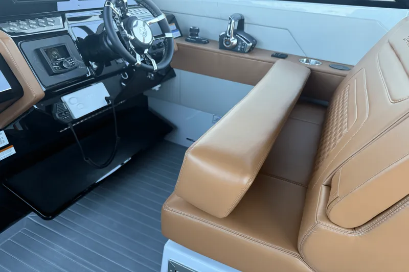 Slide: The Image of Cruisers Yachts 34 GLS Outboard 2025 - 21