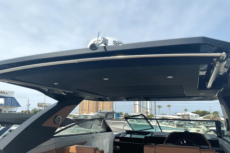 Slide: The Image of Cruisers Yachts 34 GLS Outboard 2025 - 24