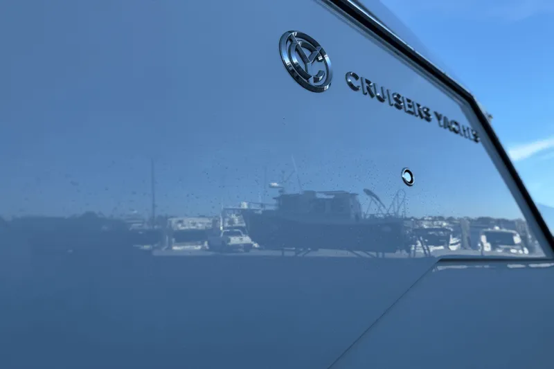 Slide: The Image of Cruisers Yachts 34 GLS Outboard 2025 - 8