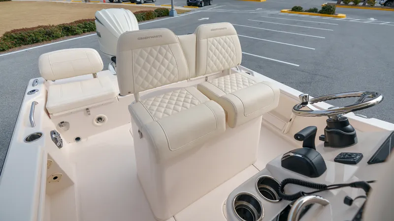 Slide: The Image of Grady-White 231 CE 2025 - 37