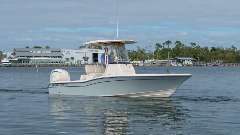 Slide: The Image of Grady-White 231 CE 2025 - 7