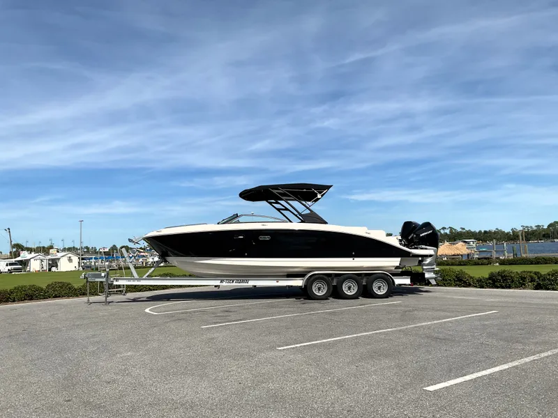 Slide: The Image of Sea Ray SDX 290 Outboard 2025 - 47