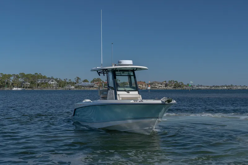 Slide: The Image of Boston Whaler 250 Outrage 2025 - 4