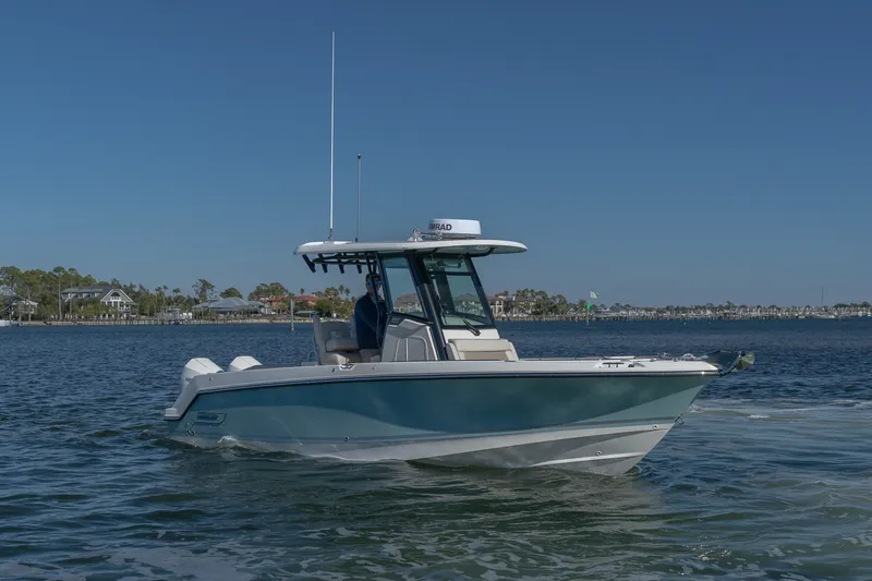 Slide: The Image of Boston Whaler 250 Outrage 2025 - 5