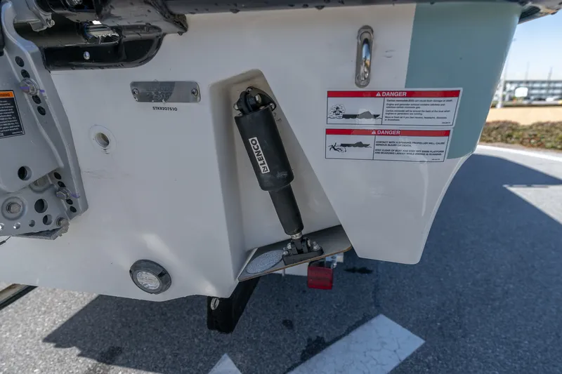 Slide: The Image of Boston Whaler 250 Outrage 2025 - 57