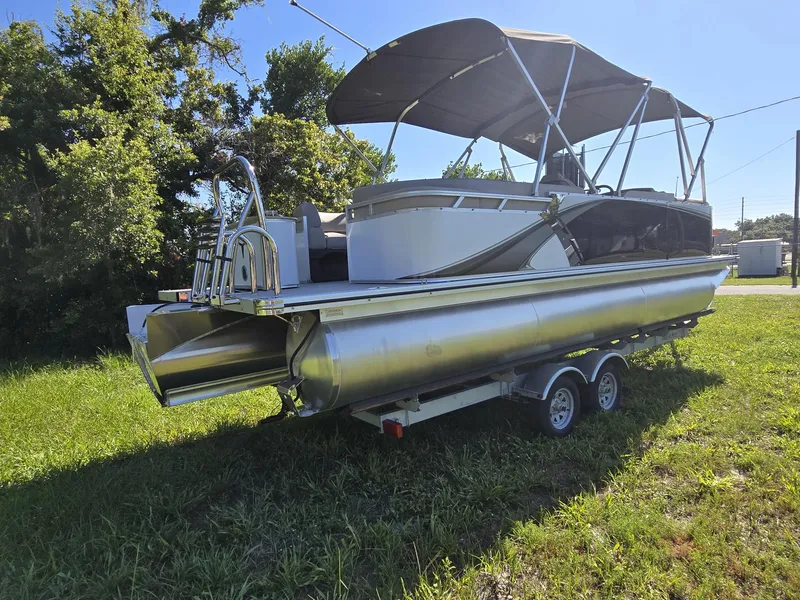 Slide: The Image of Tahoe Pontoons 2385 LTZ QUAD LOUNGER 2026 - 2