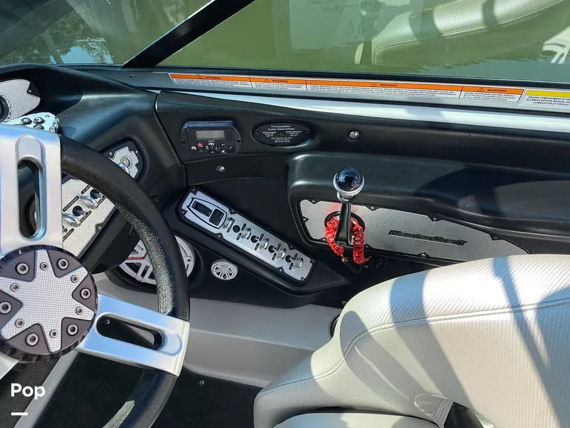 Slide: The Image of Mastercraft X25 2010 - 9162274