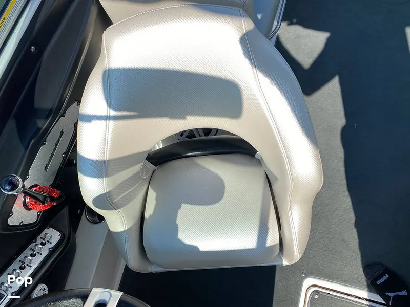 Slide: The Image of Mastercraft X25 2010 - 9162368