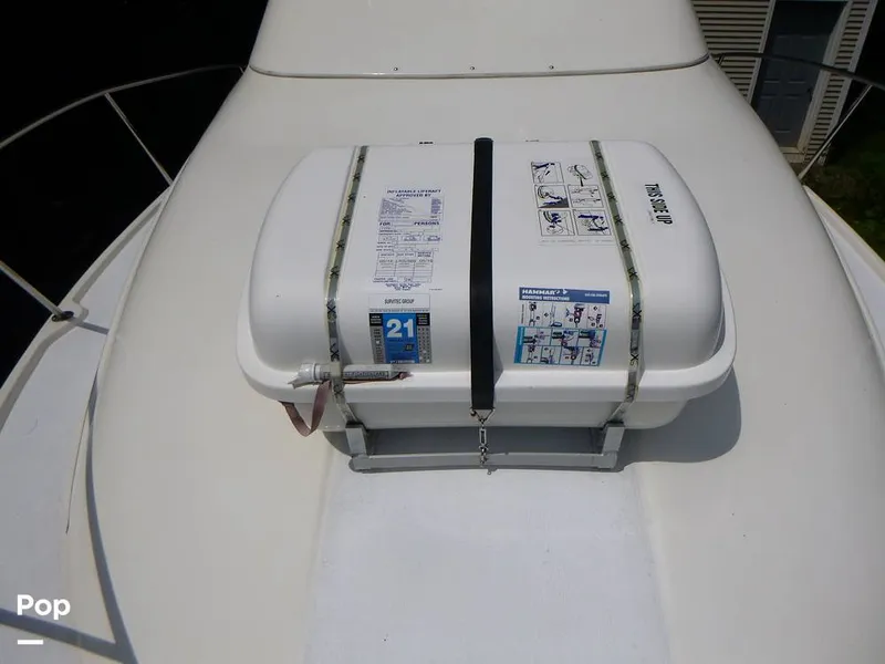 Slide: The Image of 6 Person Life Raft - 9107185