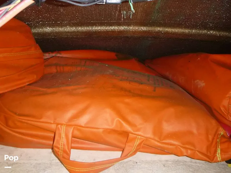 Slide: The Image of Survival Suits - 9106970