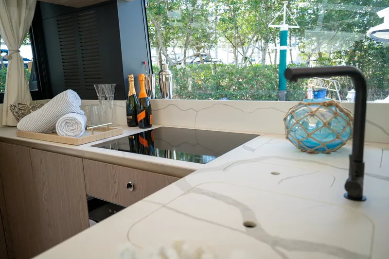 Slide: The Image of Azimut Magellano 60 2025 - 11