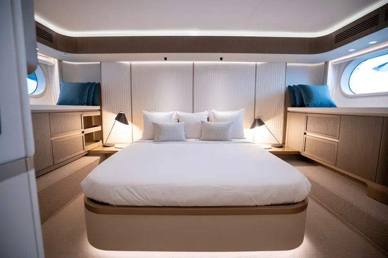 Slide: The Image of Azimut Magellano 60 2025 - 48