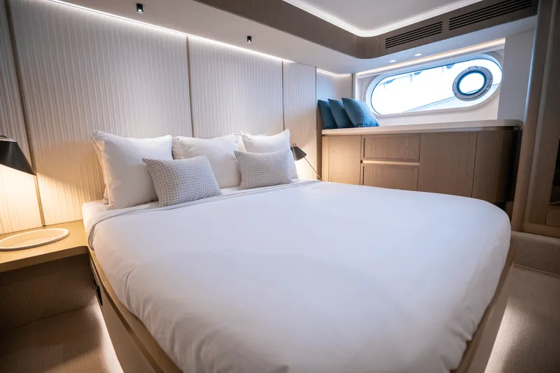 Slide: The Image of Azimut Magellano 60 2025 - 50