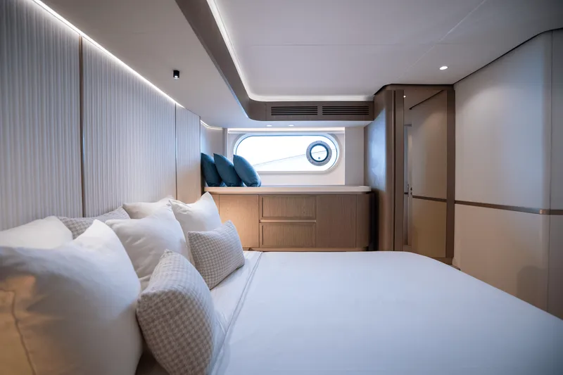 Slide: The Image of Azimut Magellano 60 2025 - 51