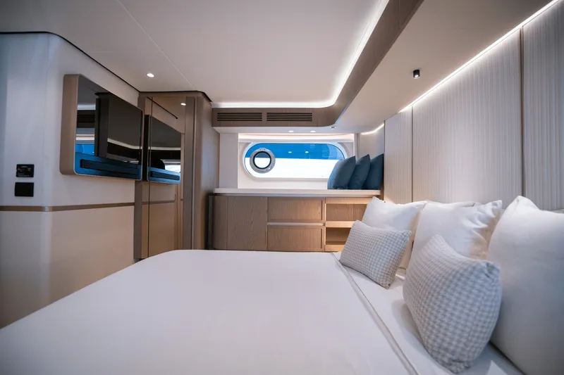 Slide: The Image of Azimut Magellano 60 2025 - 52