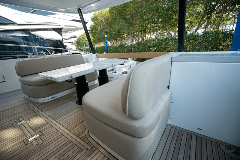 Slide: The Image of Azimut Magellano 60 2025 - 65