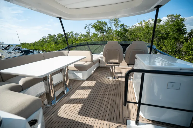 Slide: The Image of Azimut Magellano 60 2025 - 68