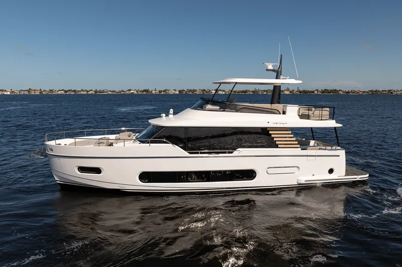 Slide: The Image of Azimut Magellano 60 2025 - 80