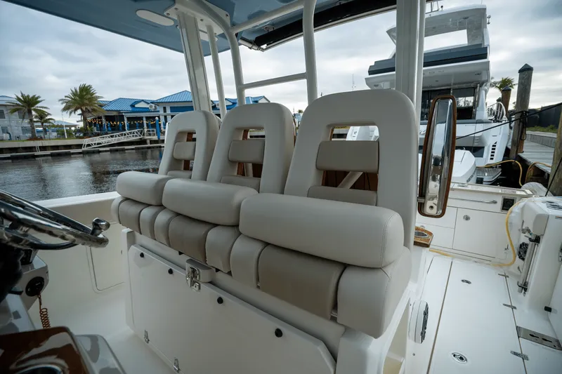 Slide: The Image of Boston Whaler 360 Outrage 2025 - 9