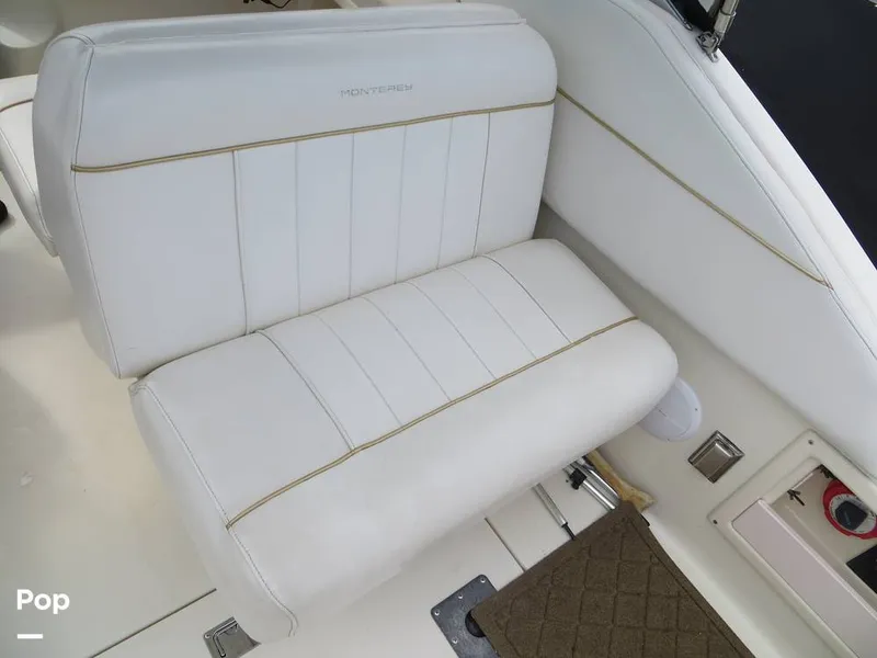 Slide: The Image of Monterey 262 Cruiser 1998 - 9387610