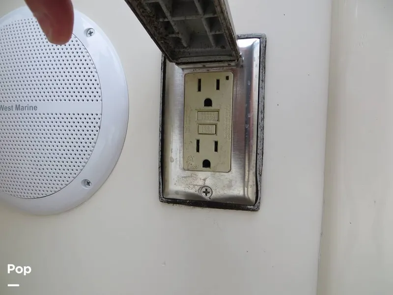 Slide: The Image of Monterey 262 Cruiser 1998 - 9387617