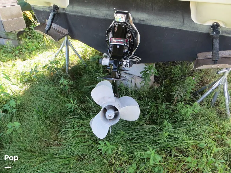 Slide: The Image of Monterey 262 Cruiser 1998 - 9387759