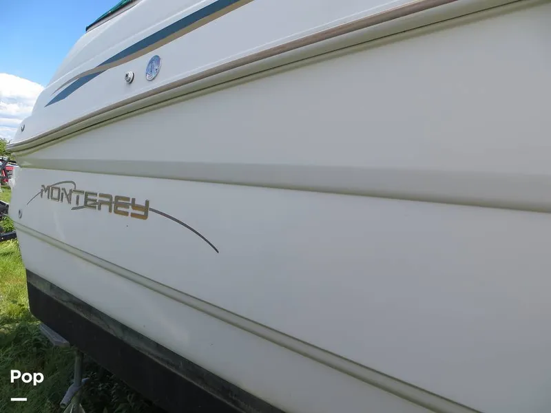 Slide: The Image of Monterey 262 Cruiser 1998 - 9387811