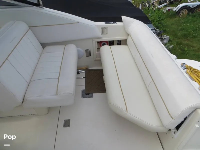 Slide: The Image of Cockpit Seating - 9387232