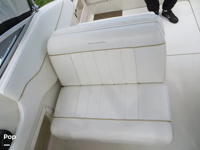 Slide: The Image of Monterey 262 Cruiser 1998 - 9387515