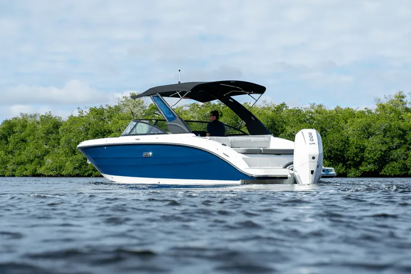 Slide: The Image of Sea Ray SDX 270 Outboard 2025 - 1